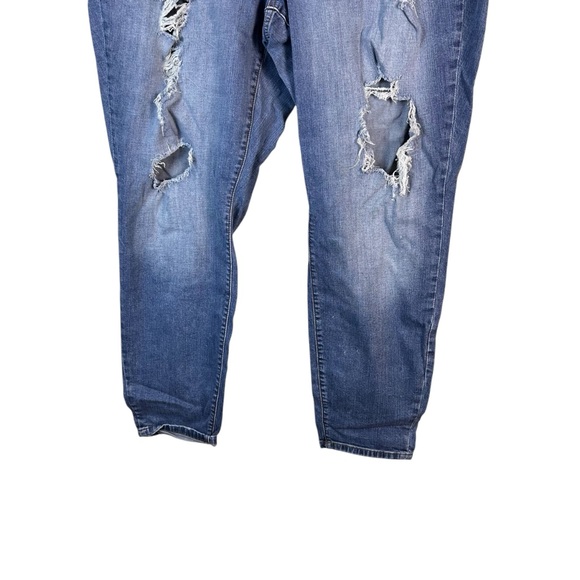 Torrid Skinny Distressed Plus Size Jeans Light Wash Size 24 - Picture 6 of 12